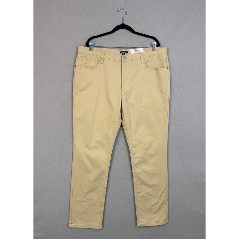 Alfani Pants Mens 40x32 Pale Khaki Straight Leg Casual Classic 5 Pocket NWT